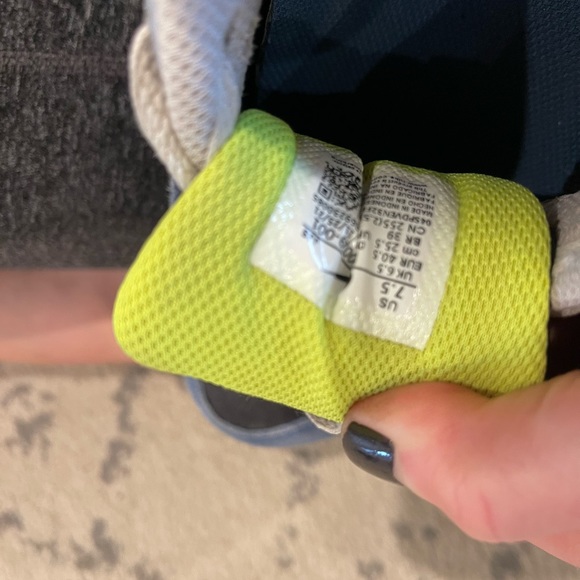 Nike Air - Picture 4 of 7